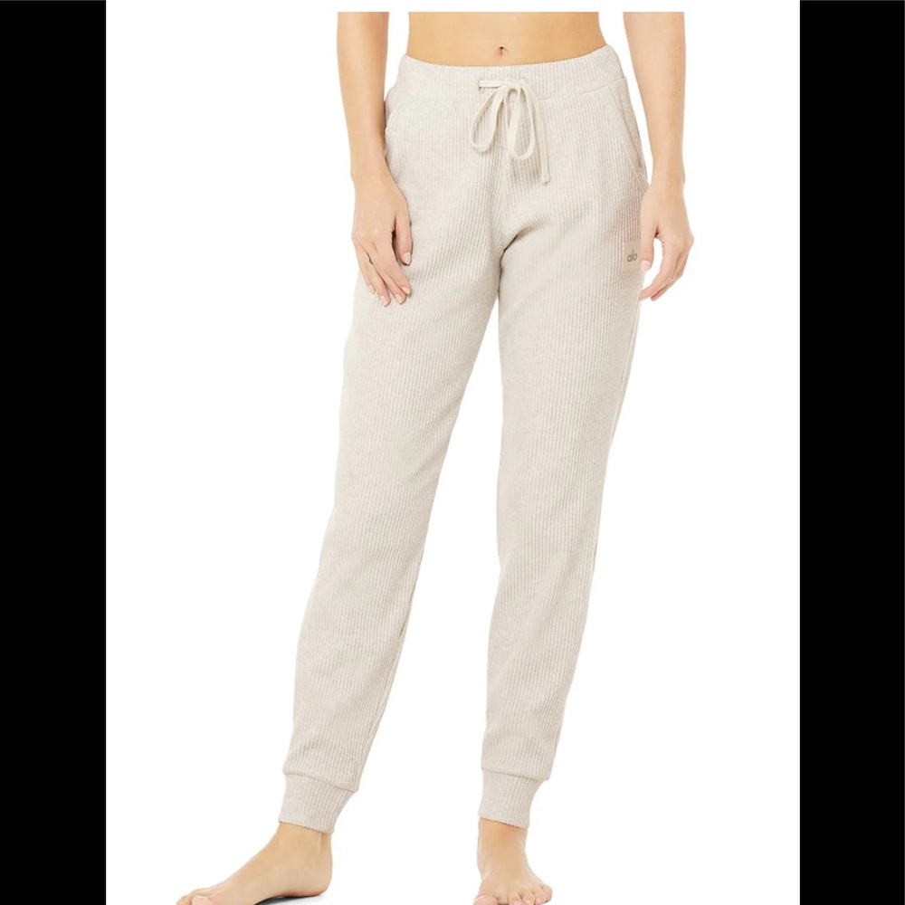 Alo Muse sweatpants